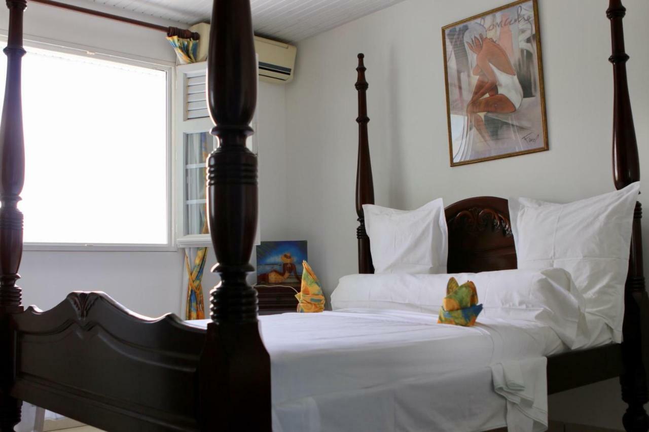 Bed & Breakfast 6 Suites Piscine Et Plage Pointe Faula Ле-Воклен Экстерьер фото